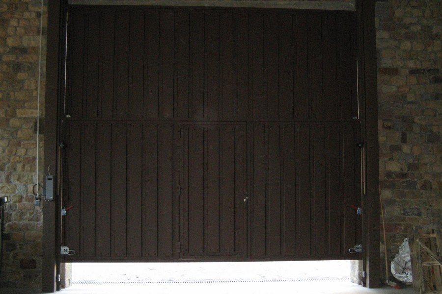 Puerta de garaje - Montajes Carral